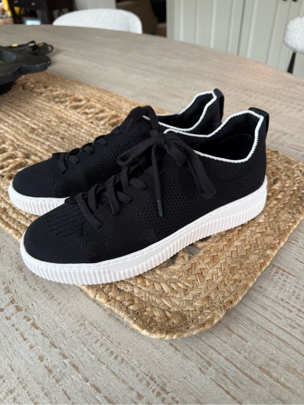 Brand New! Sofft Black Knit Lace-Up Sneakers with White Trim - Picture 5 of 5